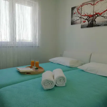 Nia * Sibenik